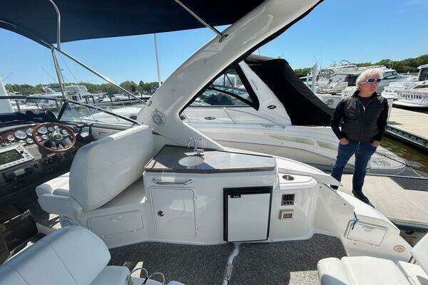 Earl s Dream 33ft Regal Yacht For Sale