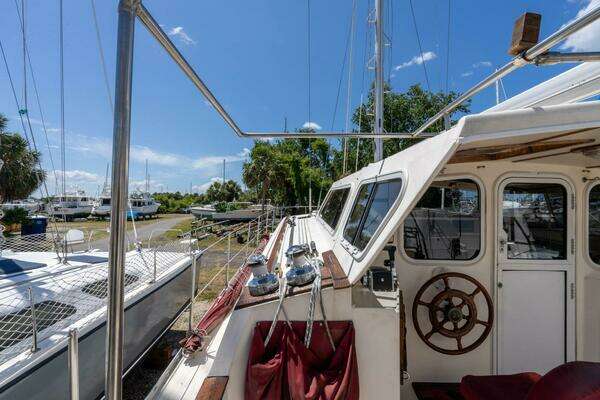 Photo of the 1994 Catalac 11 meter "Moonshine"