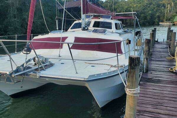 Photo of the 1994 Catalac 11 meter "Moonshine"