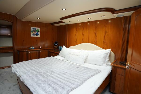 REEL DEAL  82ft Sea Force IX Yacht For Sale