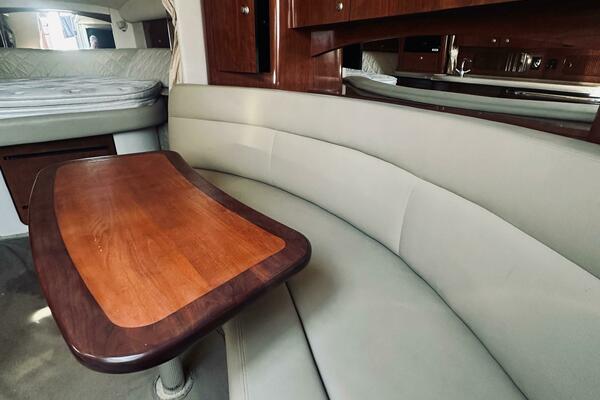 32ft Sea Ray Yacht For Sale