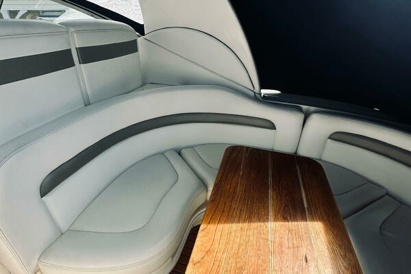 32ft Sea Ray Yacht For Sale