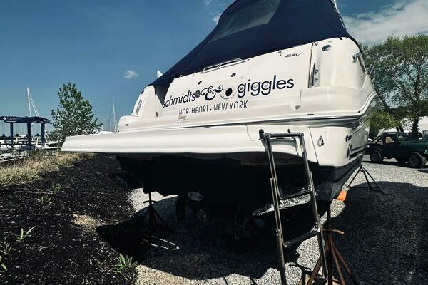 32ft Sea Ray Yacht For Sale