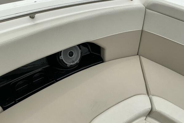 24ft Boston Whaler Yacht For Sale