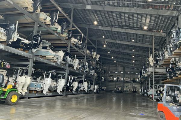 24ft Boston Whaler Yacht For Sale