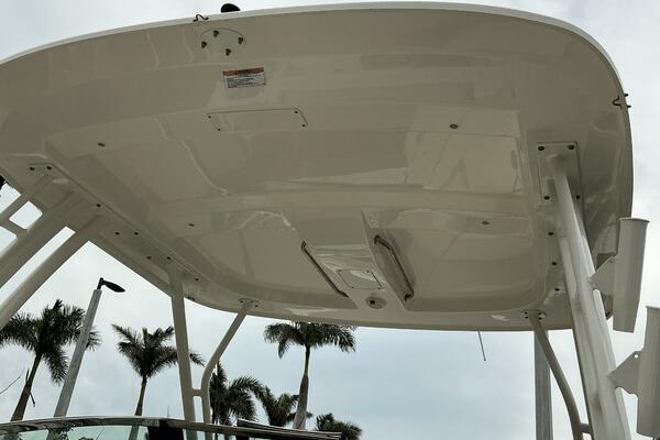 24ft Boston Whaler Yacht For Sale