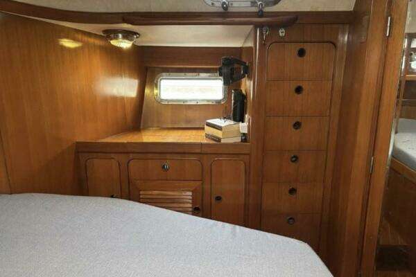 Hylas 46 Yacht For Sale