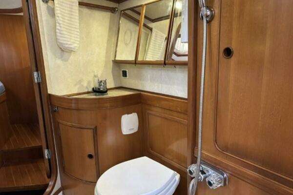 Hylas 46 Yacht For Sale