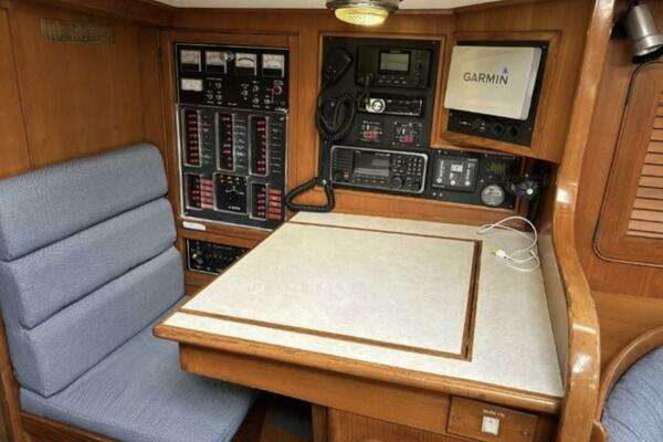 Hylas 46 Yacht For Sale