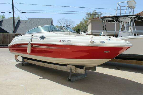 Photo of the 2008 Sea Ray 240 Sundeck