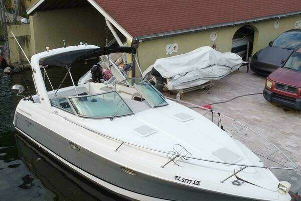 Photo of the 2000 Formula 27 PC "MarQuezt"