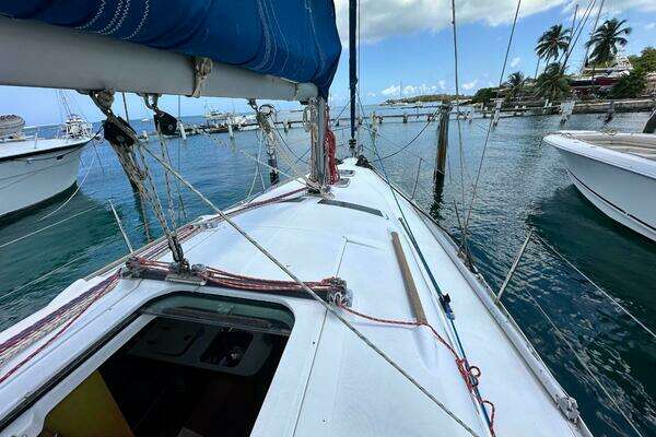 32ft Beneteau Yacht For Sale