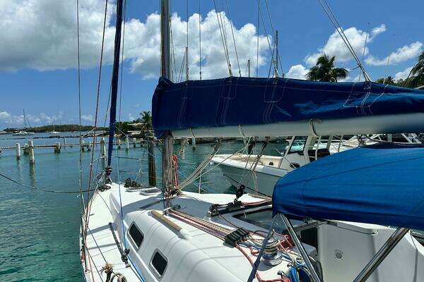 32ft Beneteau Yacht For Sale