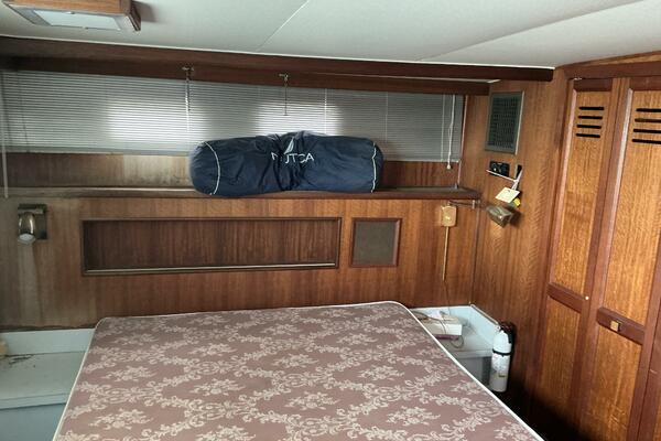 58ft Hatteras Yacht For Sale