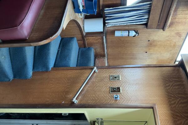 58ft Hatteras Yacht For Sale