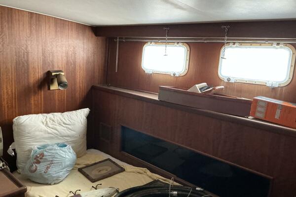 58ft Hatteras Yacht For Sale