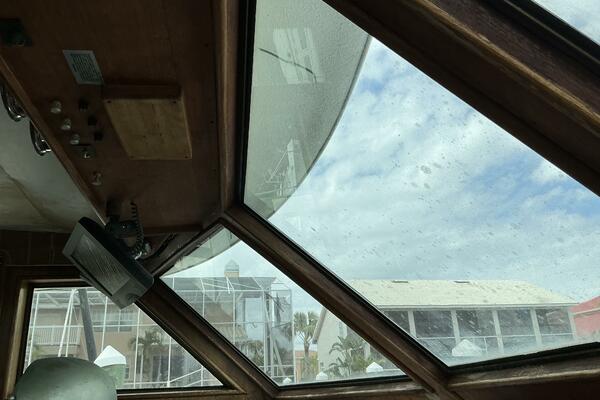 58ft Hatteras Yacht For Sale