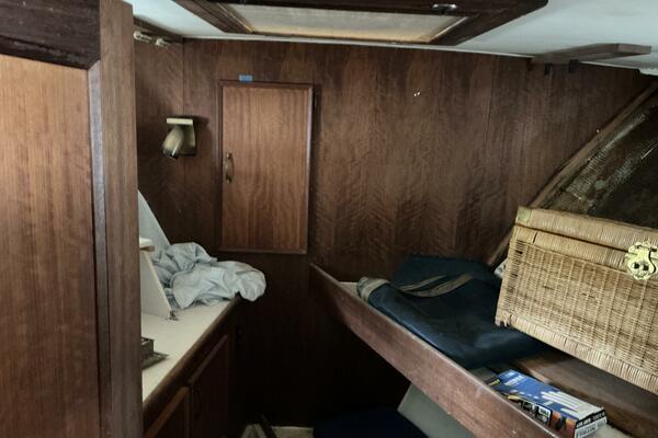 58ft Hatteras Yacht For Sale