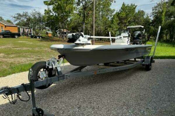 Photo of the 2019 Spyder FX19 Vapor