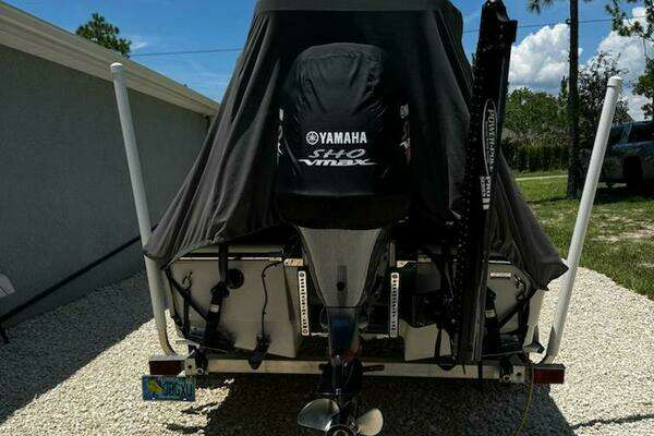 Photo of the 2019 Spyder FX19 Vapor