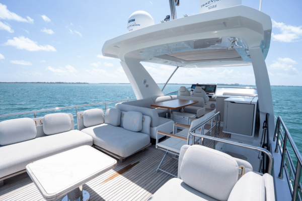 Azimut AZ 60-FLY Yacht For Sale