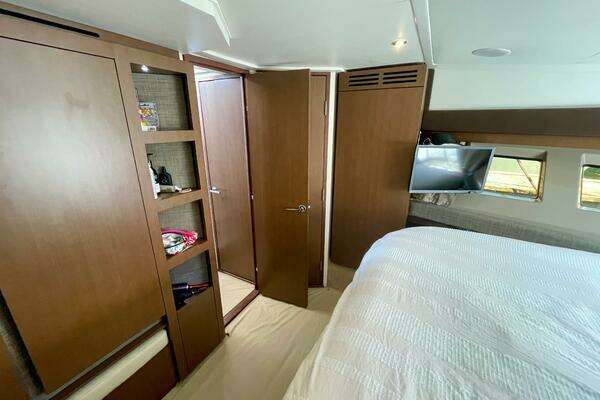Sea Ray 400 Sundancer Yacht For Sale