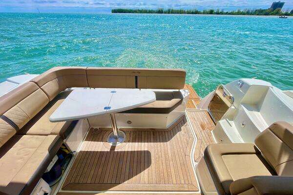 Sea Ray 400 Sundancer Yacht For Sale