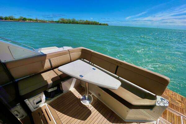 Sea Ray 400 Sundancer Yacht For Sale