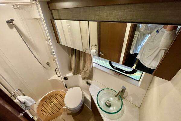 Sea Ray 400 Sundancer Yacht For Sale