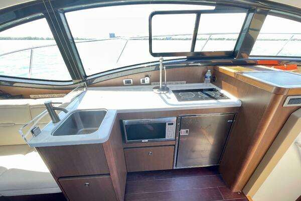 Sea Ray 400 Sundancer Yacht For Sale