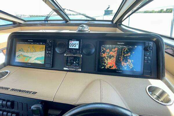 Sea Ray 400 Sundancer Yacht For Sale