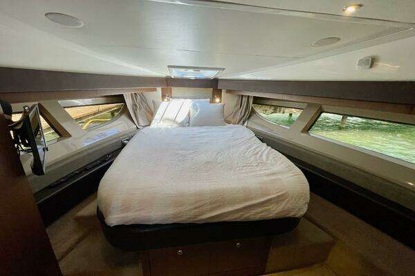 Sea Ray 400 Sundancer Yacht For Sale