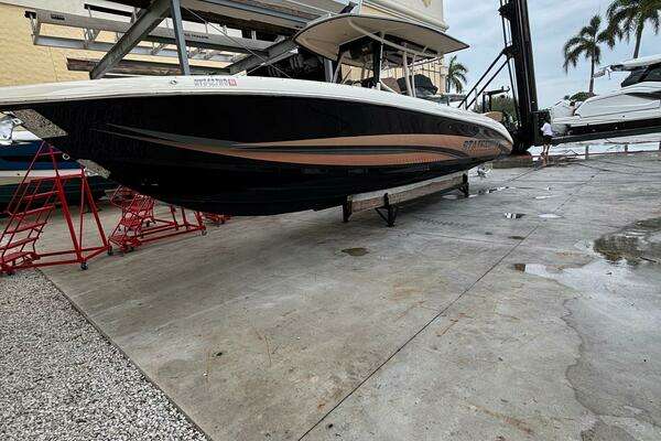 Photo of the 2013 Statement 35 Center Console