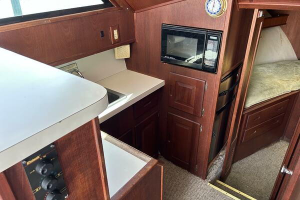 Convict 32ft Albemarle Yacht For Sale