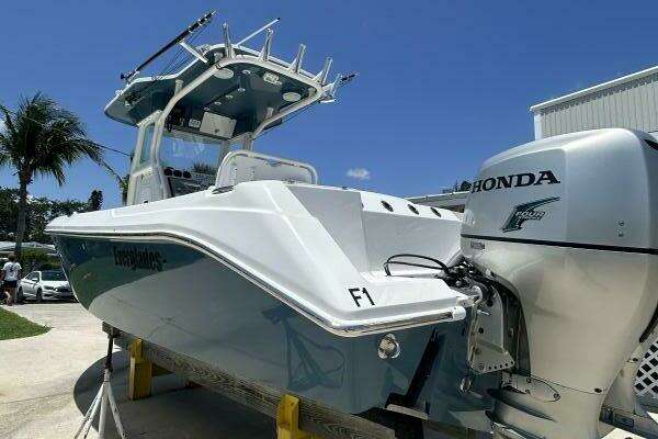 Photo of the 2007 Everglades 240CC