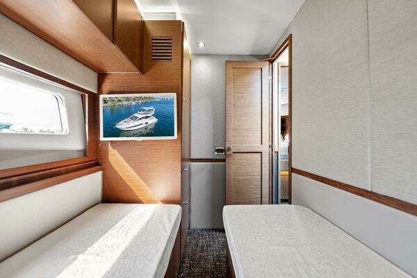 Sea Ray 510 Fly Yacht For Sale