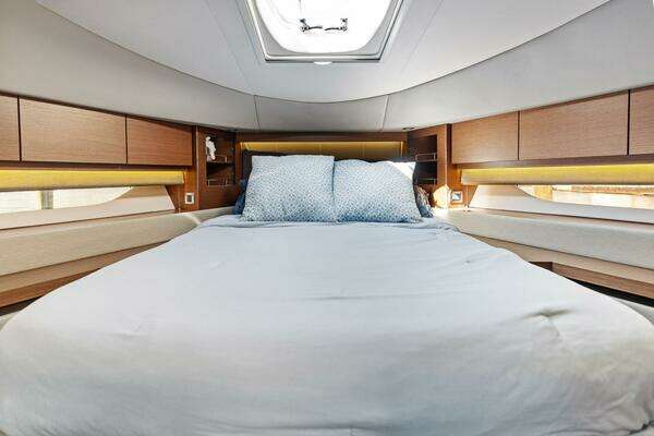 Sea Ray 510 Fly Yacht For Sale