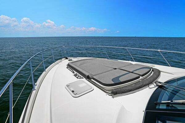 Riviera 5400 Sport Yacht Yacht For Sale