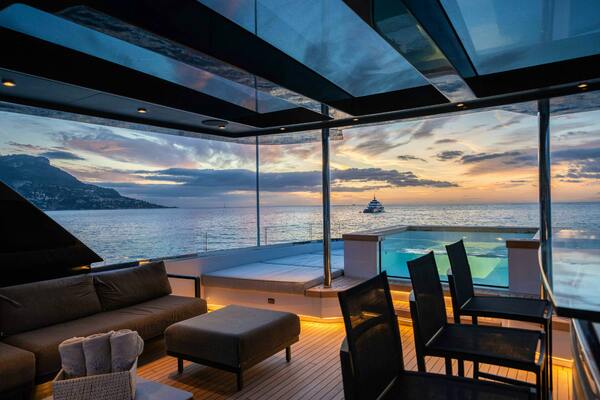 OCEAN KING DUCALE 120 118ft Ocean King Yacht For Sale