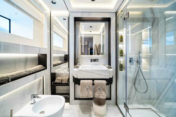 OCEAN KING DUCALE 120 118ft Ocean King Yacht For Sale