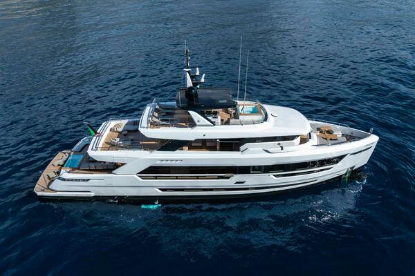 OCEAN KING DUCALE 120 118ft Ocean King Yacht For Sale