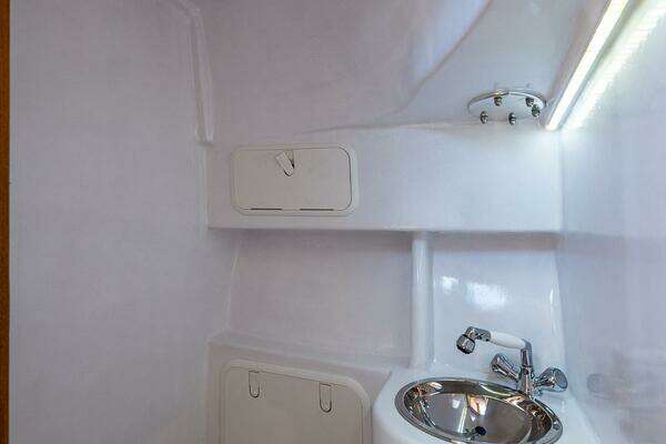 2019 Custom Carolina 28