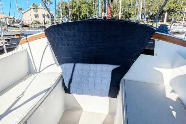 Falkor 30ft Catalina Yacht For Sale