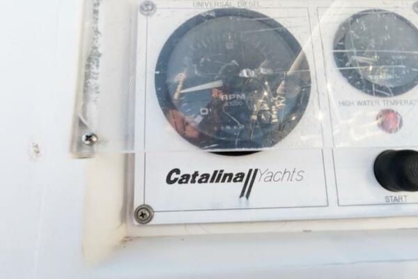 Falkor 30ft Catalina Yacht For Sale