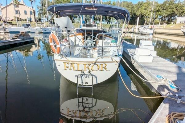 Falkor 30ft Catalina Yacht For Sale