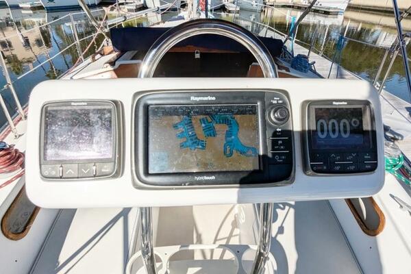Falkor 30ft Catalina Yacht For Sale