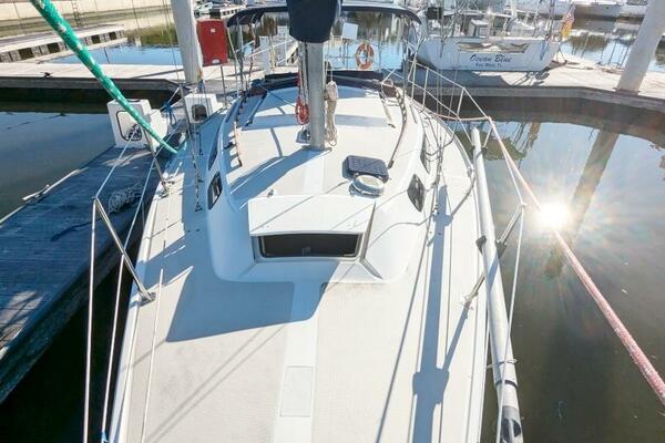Falkor 30ft Catalina Yacht For Sale