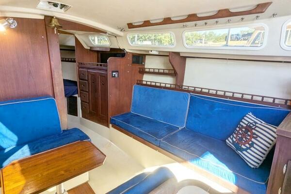 Falkor 30ft Catalina Yacht For Sale