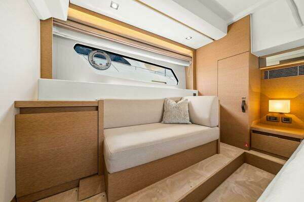 Prestige 460 Fly Yacht For Sale