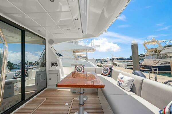 Prestige 460 Fly Yacht For Sale